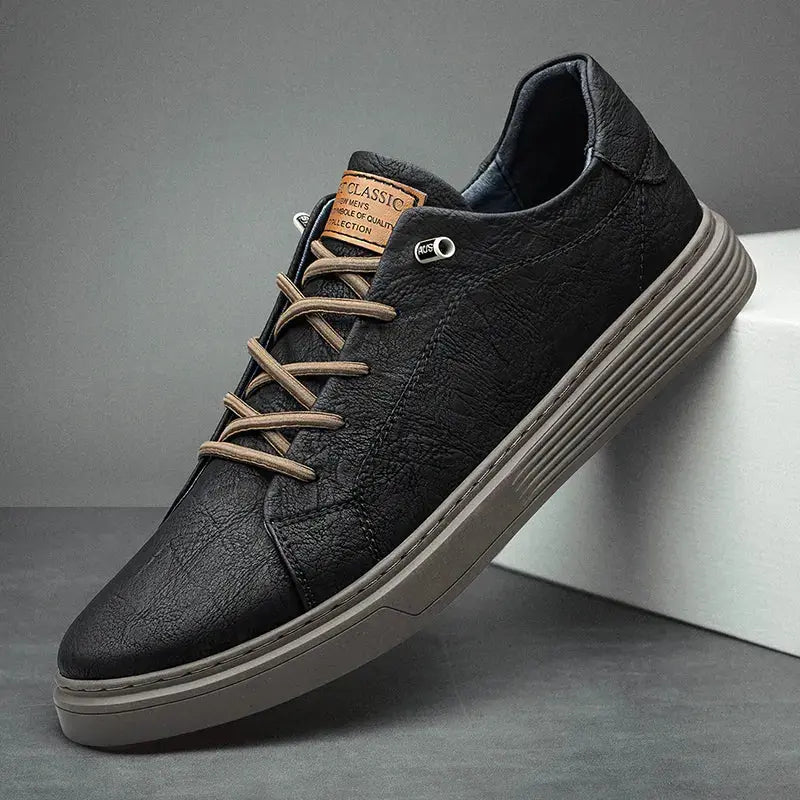 Brown men's comfort Oxford sneakers, stylish casual footwear with a classic design. Ideal versatile menshoes.