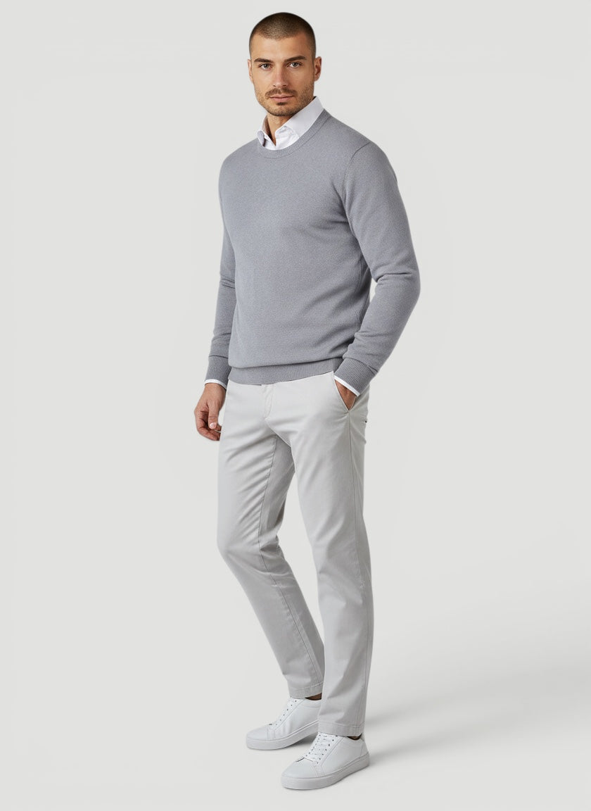 Comfortable men's crew neck pullover, perfect for casual everyday fashion. Versatile regular fit sweater.