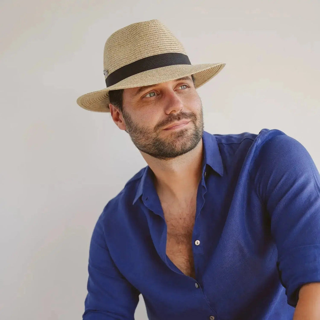 Lightweight men's fedora hat, perfect for travel & beach. Offers sun protection with a classic, stylish design.