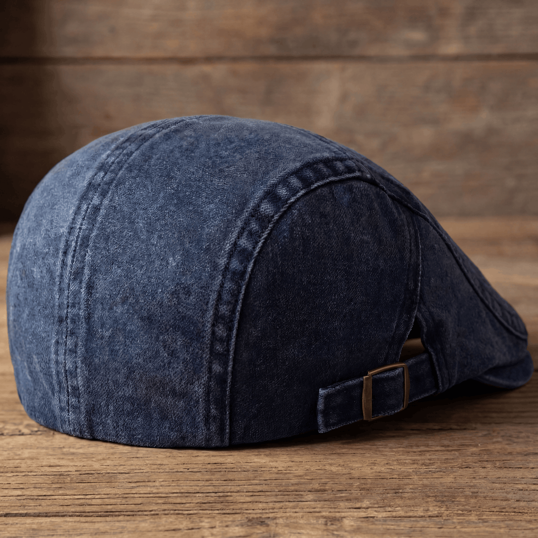 Versatile men's flat cap, a timeless fashion accessory for casual and everyday style.