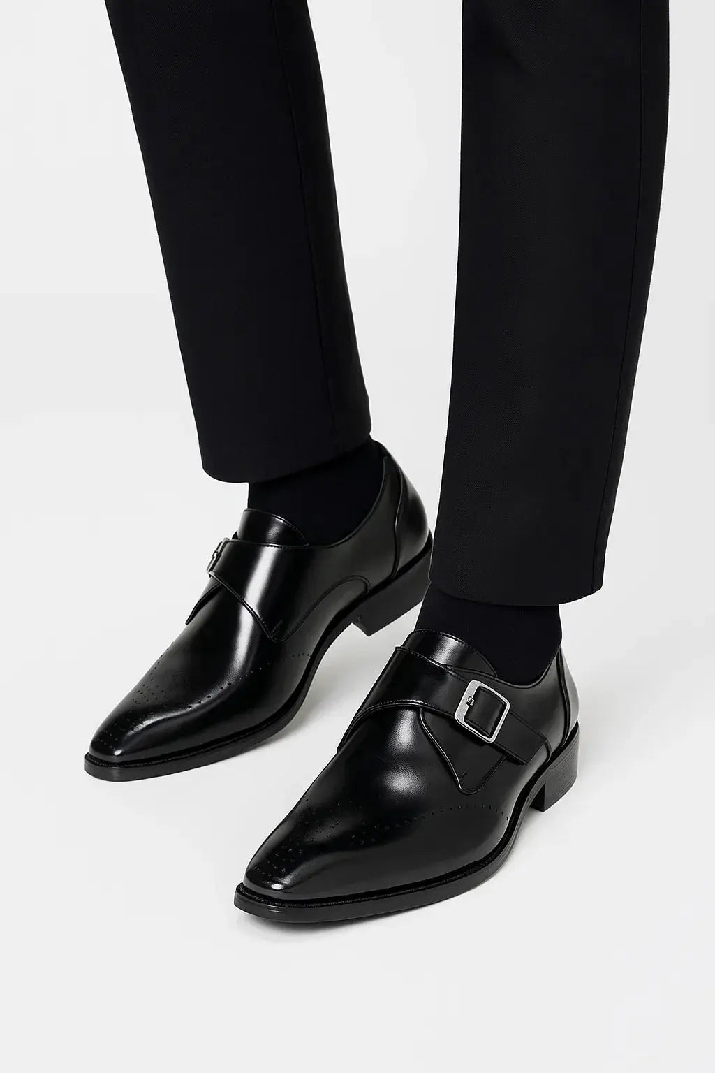 Men's Classic Italian Loafers in rich leather, perfect for versatile casual and dress wear. Elegant & timeless footwear.