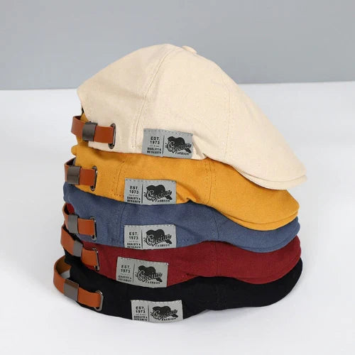 Men's classic ivy cap with adjustable buckle, ensuring a perfect fit. Stylish flat cap for daily wear.