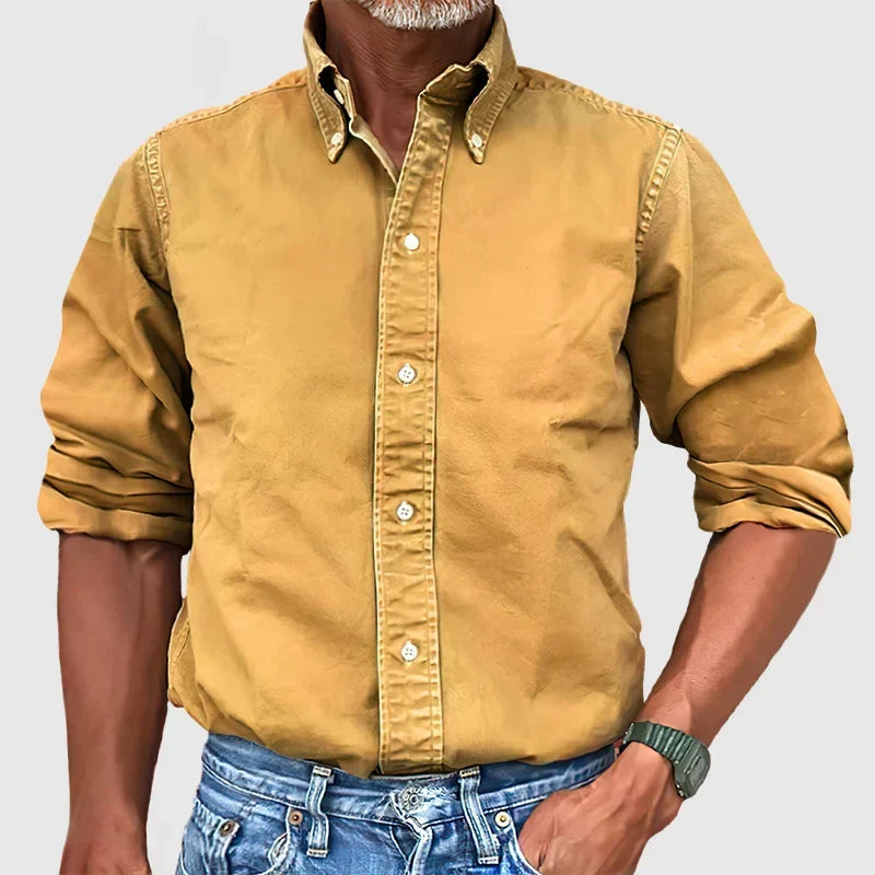 Sharp men's long-sleeve button-down. A classic casual shirt that easily transitions to formal wear.