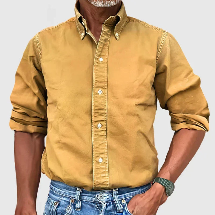 Sharp men's long-sleeve button-down. A classic casual shirt that easily transitions to formal wear.