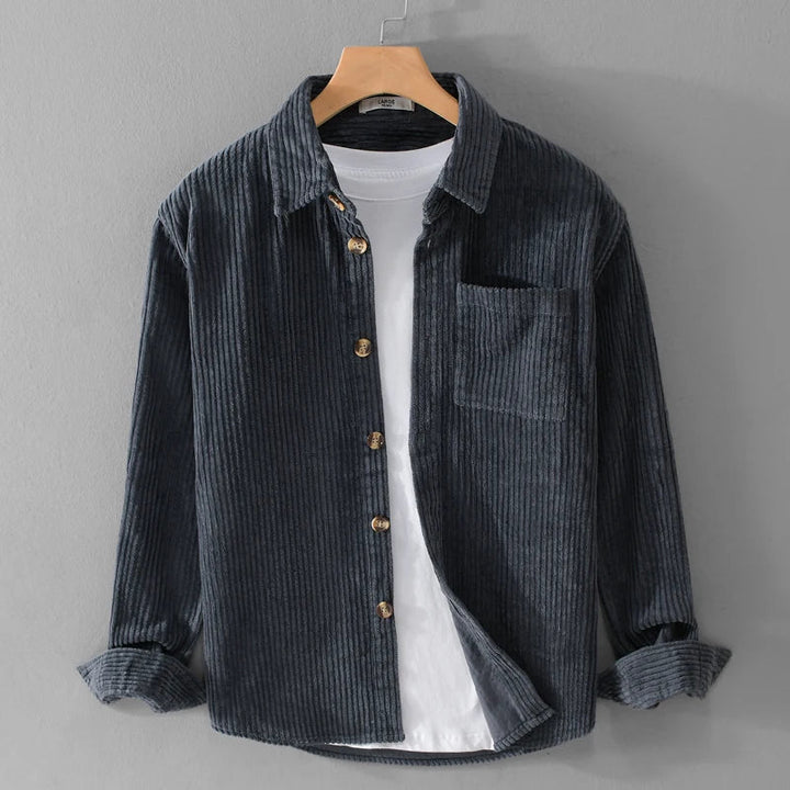 Versatile men's corduroy shirt with a timeless button-up design, perfect for everyday fashion and comfort.