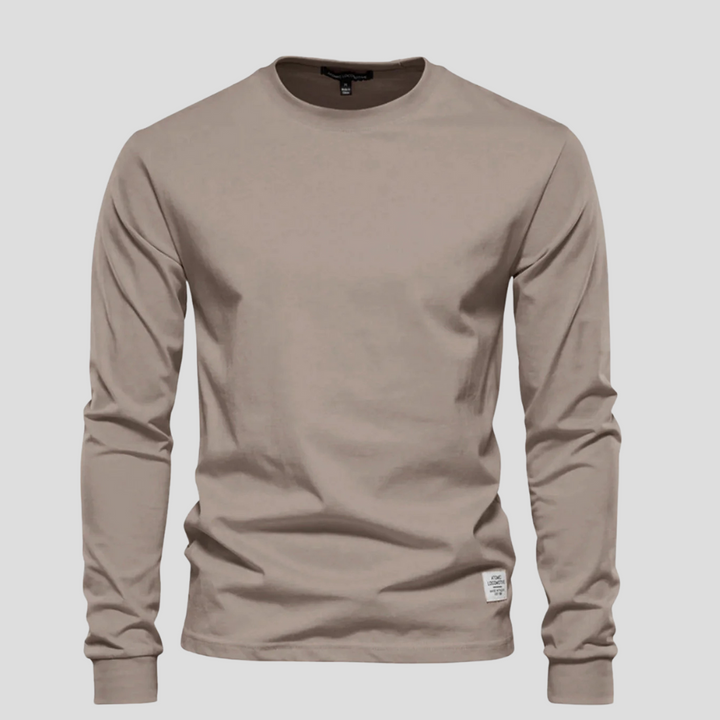 Clean design men's long-sleeve round-neck shirt, perfect for a sleek, comfortable, and versatile classic everyday look.