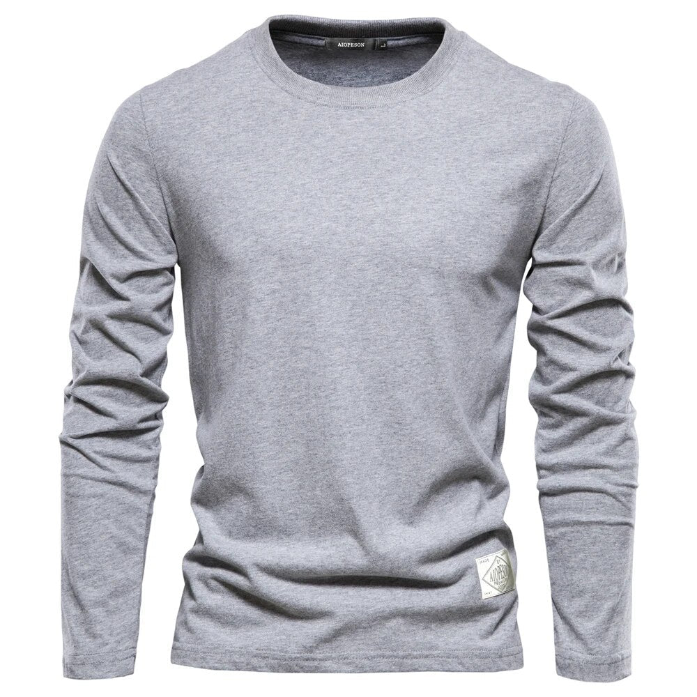 Casual men's long-sleeve tee, perfect for layering or standalone everyday style.