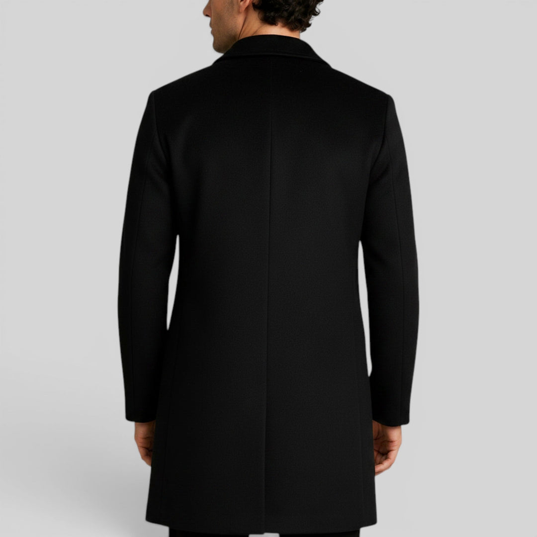 Men's warm classic trench coat, ideal mid-length outerwear for winter.