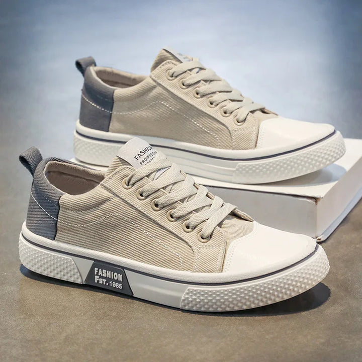 Classic men's fashion sneakers. Premium, comfortable, and breathable lace-up shoes for versatile everyday wear.