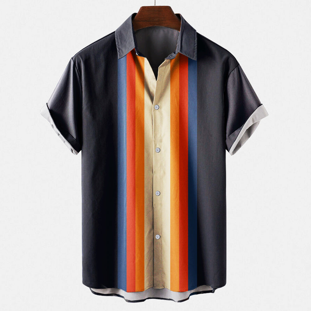 Vintage men's shirt with a classic retro design, ideal for everyday wear. Stylish and comfortable casual top.