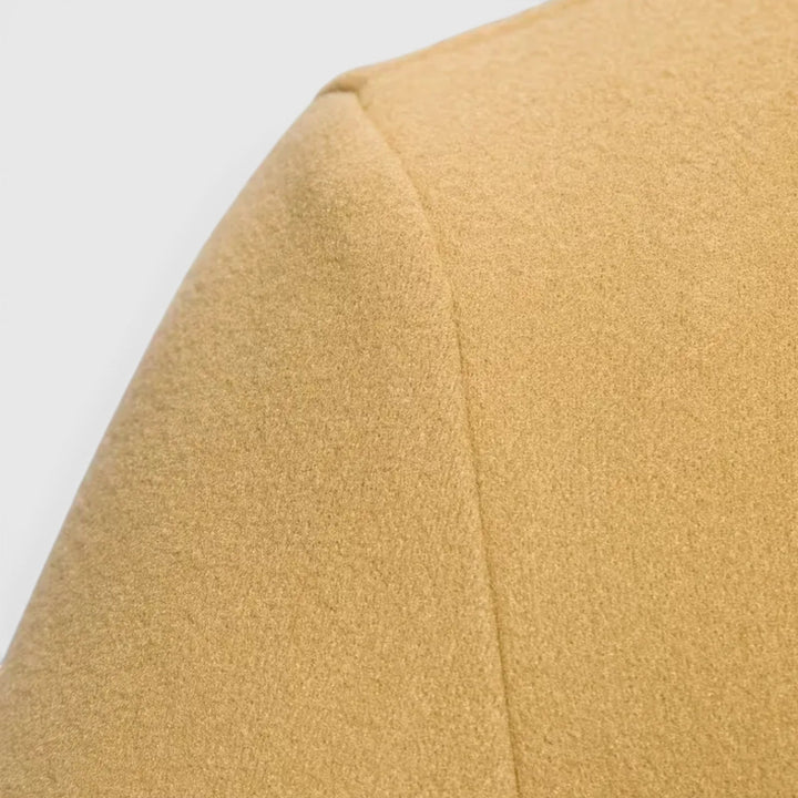 Men's business casual single-breasted overcoat, ideal winter style choice.