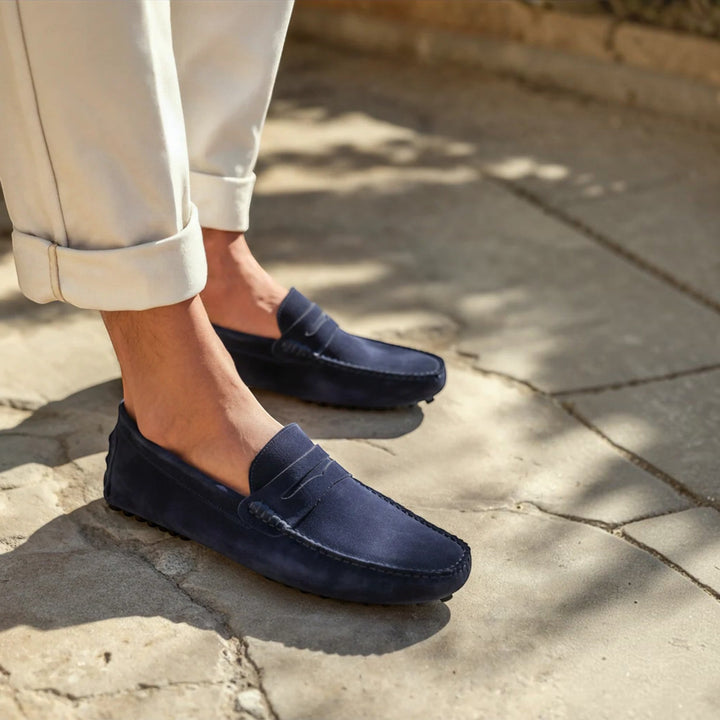 Timeless men's classic slip-on loafers, combining comfort and elegant style for any occasion.