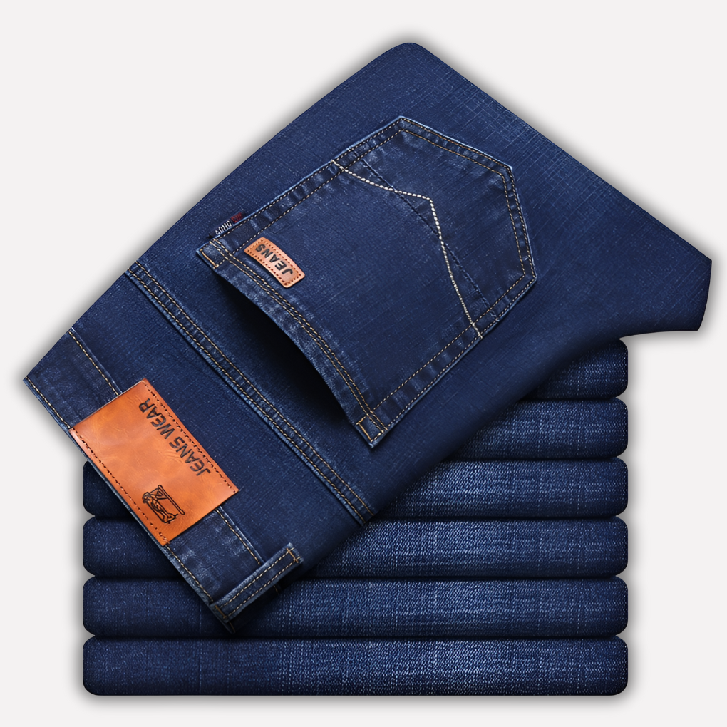 Comfortable men's classic fit straight leg jeans. Ideal for men's everyday wear & casual fashion versatility.