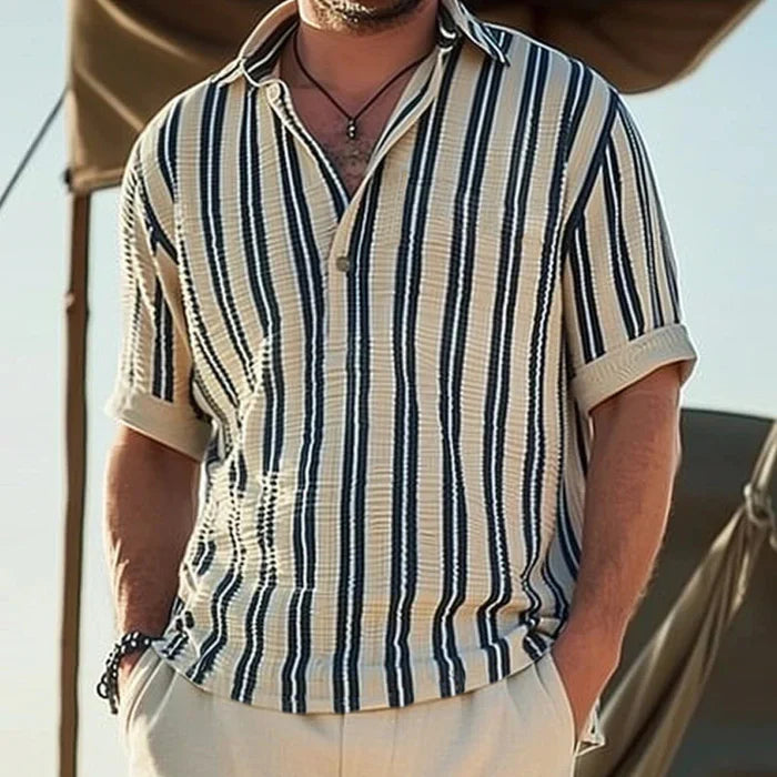 Men's breathable classic striped shirt, exuding old money style. Comfortable for summer, ideal for elegant casual wear.