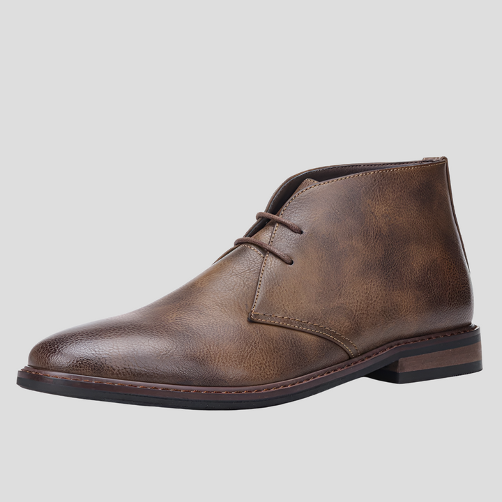 Comfortable men's desert boots, blending classic vintage style with modern fashion. Ideal for casual everyday wear.