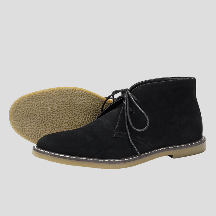 Durable men's desert boots. Classic vintage style for casual everyday wear. Comfortable and fashionable footwear.