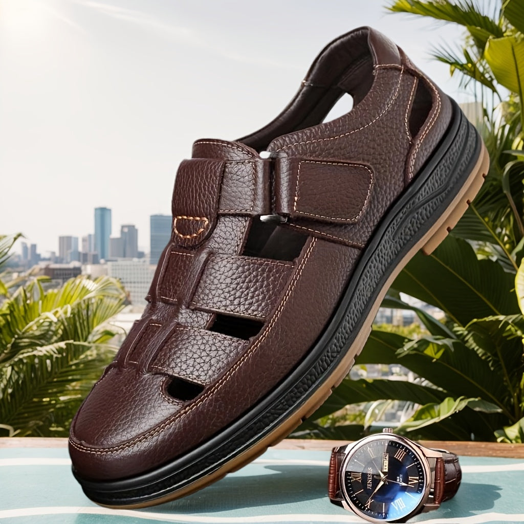 Ergonomic men's closed-toe summer sandals, breathable and adjustable for maximum comfort during outdoor walks.