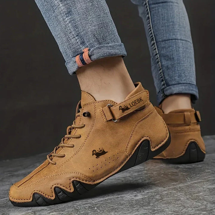 White casual men's walking shoes with balanced comfort & daily orthopedic support, perfect for everyday.