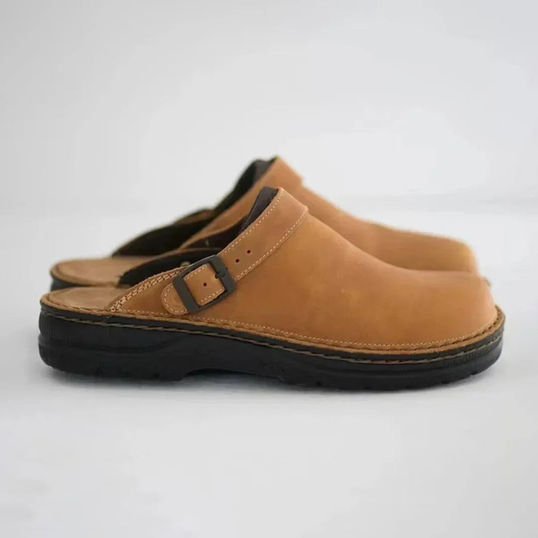 Men's comfortable buckle strap clogs, easy slip-on design for versatile indoor & outdoor casual wear. Adjustable fit comfort slippers.