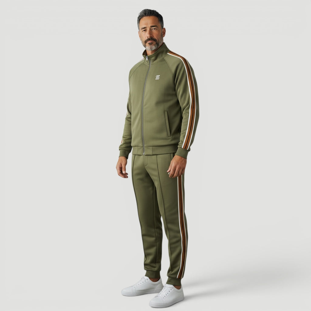Stylish men's athletic set, a versatile casual tracksuit for everyday style & comfort.