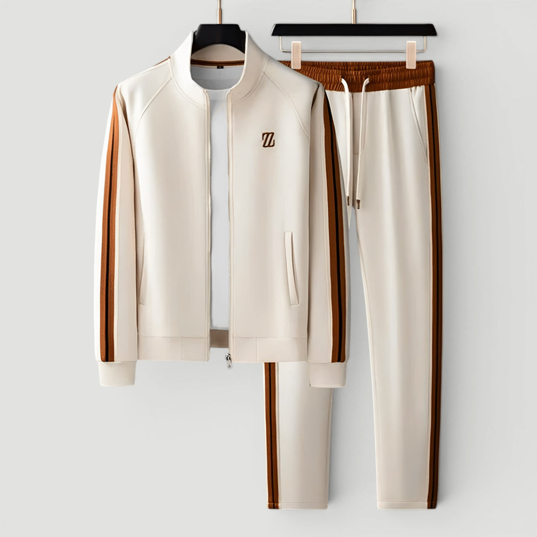 High-quality men's two-piece tracksuit, combining casual style with everyday comfort.