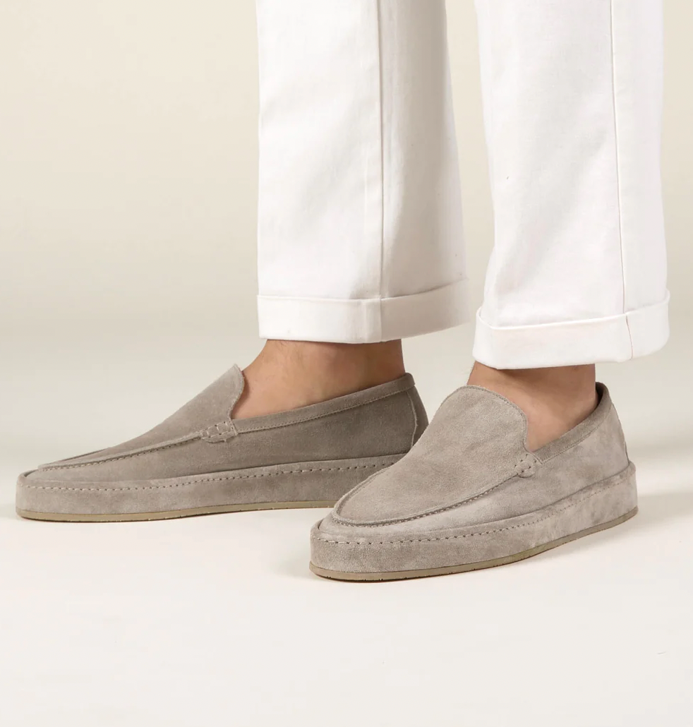 Men's comfortable slip-on loafers, ideal for everyday casual and smart-casual style.