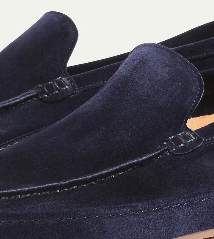 Versatile men's slip-on loafers, suitable for casual, smart-casual and light dress shoes.