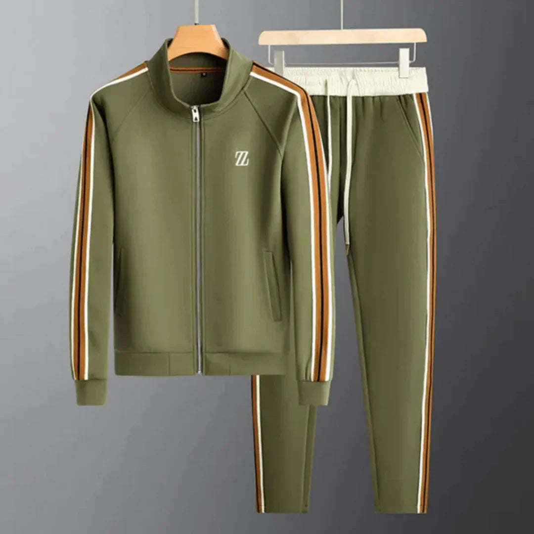 Men's comfortable two-piece tracksuit set in a relaxed fit, perfect for casual style and everyday loungewear.