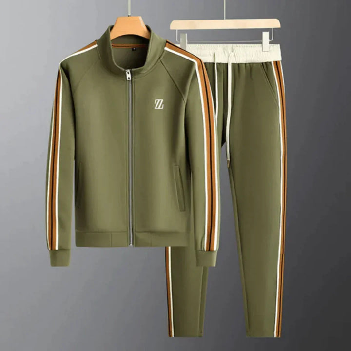 Men's comfortable two-piece tracksuit set in a relaxed fit, perfect for casual style and everyday loungewear.