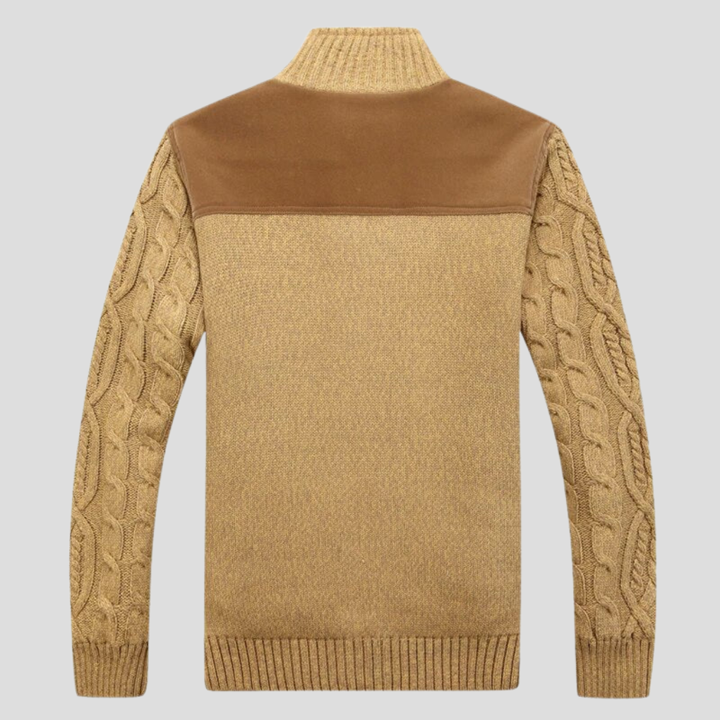 Cozy men's sweater: a plush-lined button-front cardigan, offering ultimate warmth and casual winter style.