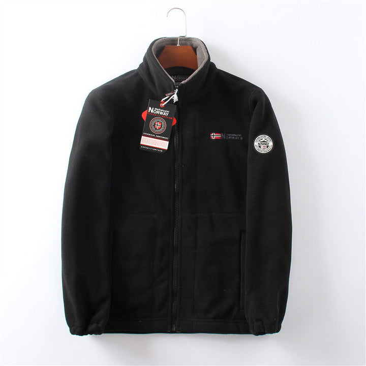 Cozy men's thermal jacket, designed for ultimate warmth. A stylish & practical layering piece for winter outdoor wear.