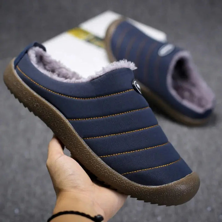 Relaxing men's slip-on slippers, perfect for unwinding at home in winter, comfortable footwear.