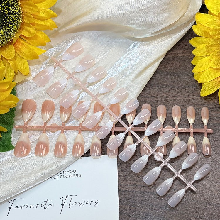 Customizable men's nail tips kit, including everything needed for an easy at-home DIY manicure.