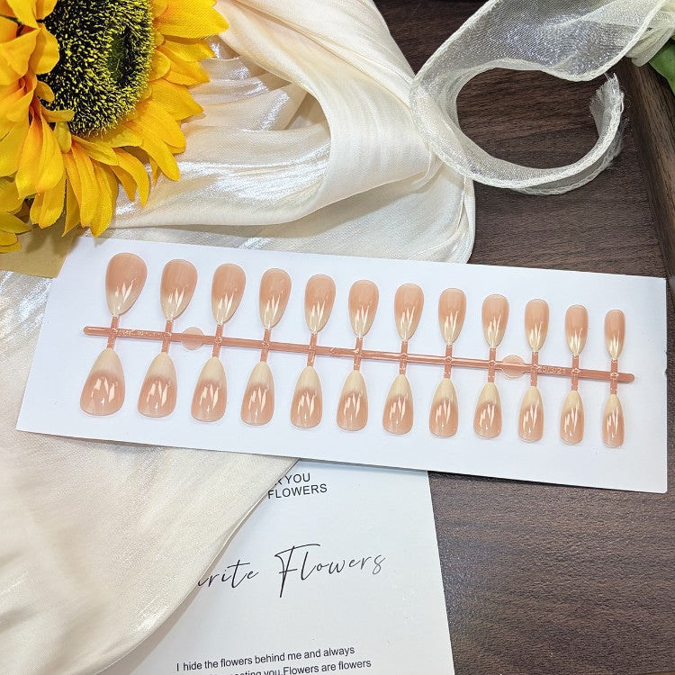 Customizable men's false nails, allowing unique designs for personal expression & modern men's fashion.