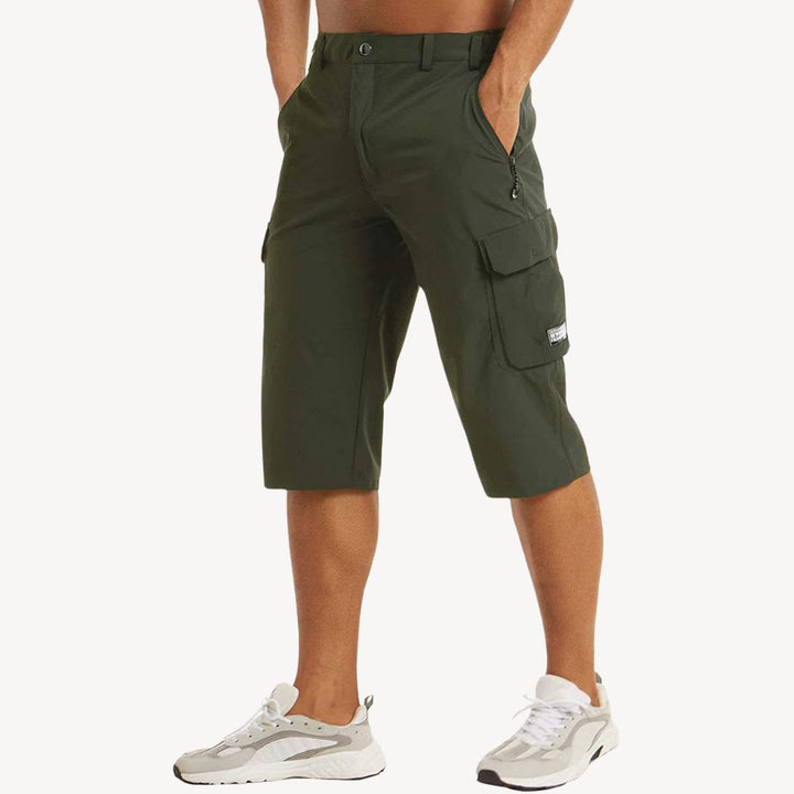 Versatile men's cargo capri pants, ideal for outdoor activities & relaxed summer style.
