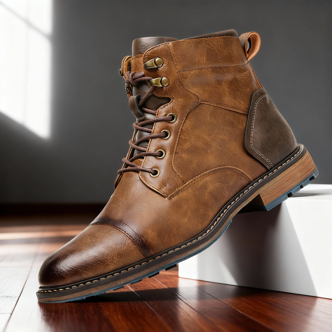 Men's durable combat boots with cushioned comfort, ideal for work and outdoor activities.