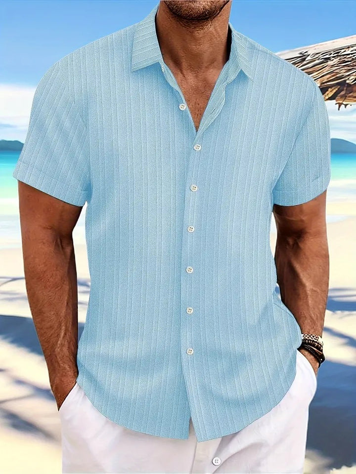 Comfortable men's short-sleeve summer shirt. Effortless casual style, a must-have for warm weather fashion.