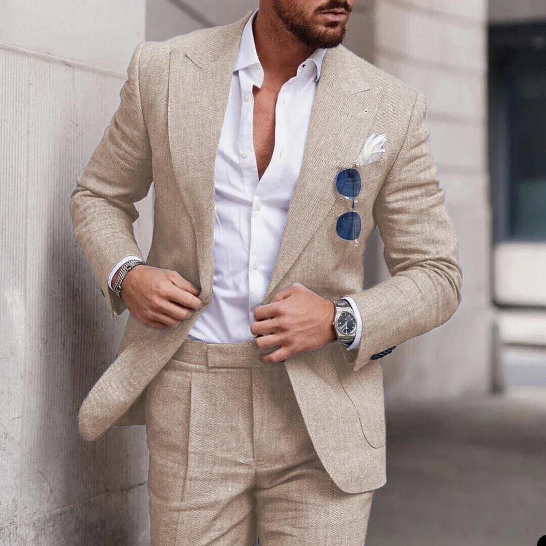 Men's elegant 2-piece wedding suit, tailored fit for formal events & special occasions.