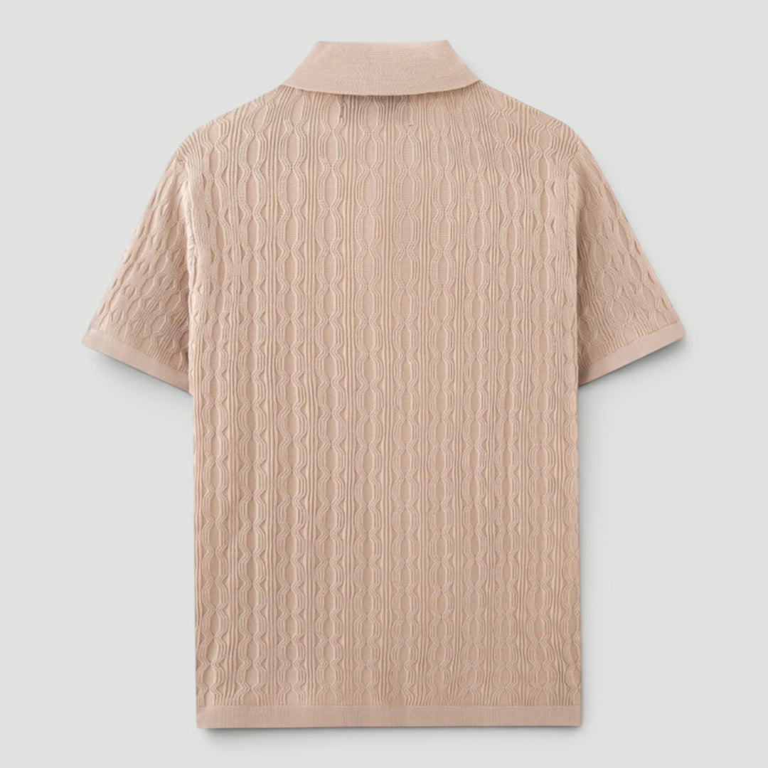 Men's chic sleeveless knit vest, perfect for elegant and casual layering outfits.