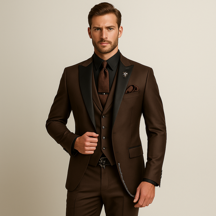 Stylish men's formal three-piece suit set, perfect sophisticated attire for wedding guests, business, or gala events.