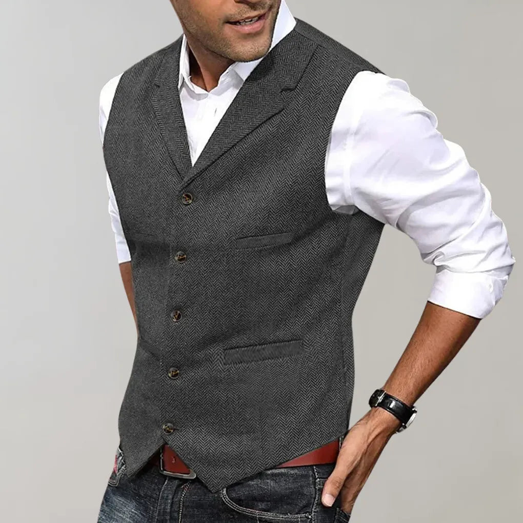 Classic men's suit vest, a refined layer for formal outfits. Ideal waistcoat for business meetings & special events.