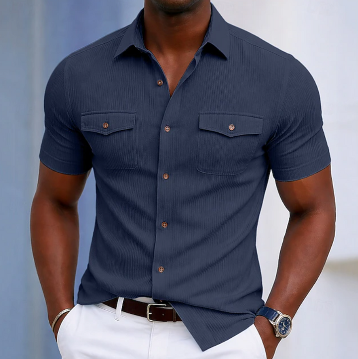 Casual men's short sleeve button-up shirt. Everyday comfort, perfect for summer, smart casual & modern menswear style.