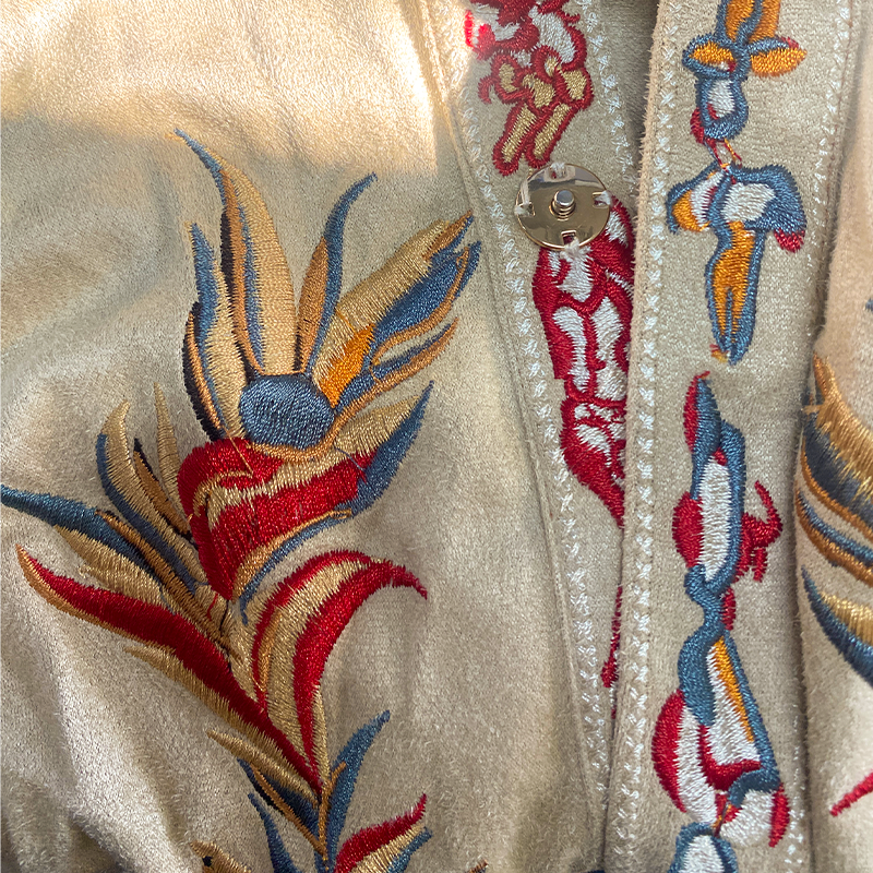Versatile men's short sleeve button-up shirt with elegant floral embroidery, perfect for casual & smart fashion.