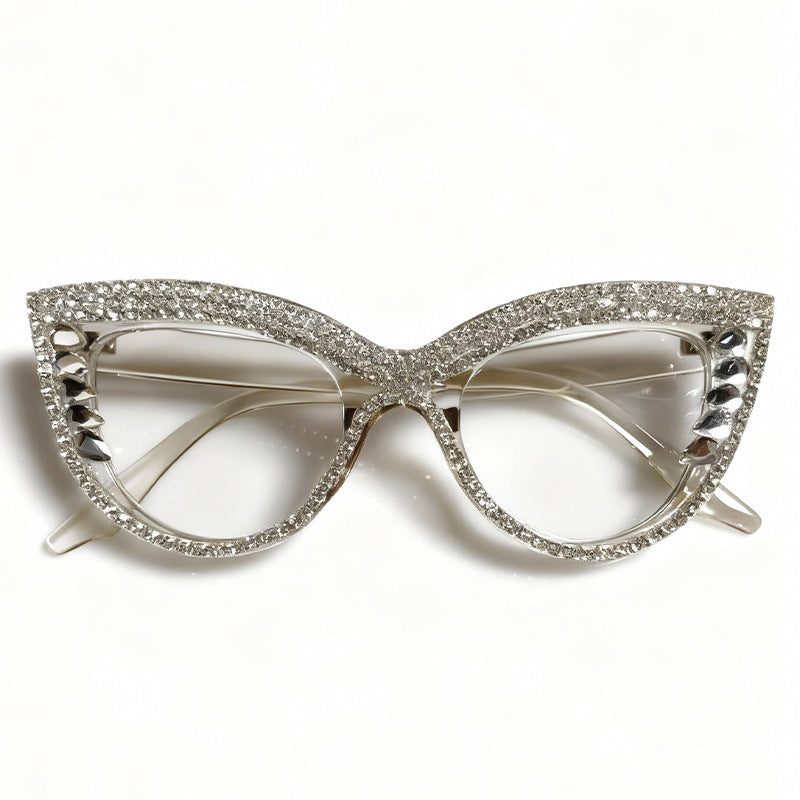 Front view: Men's vintage style cat-eye sunglasses, adorned with sparkling rhinestones for a statement look.