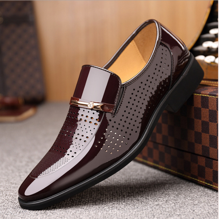 Versatile men's glossy slip-on dress shoes for formal, business, and wedding attire.