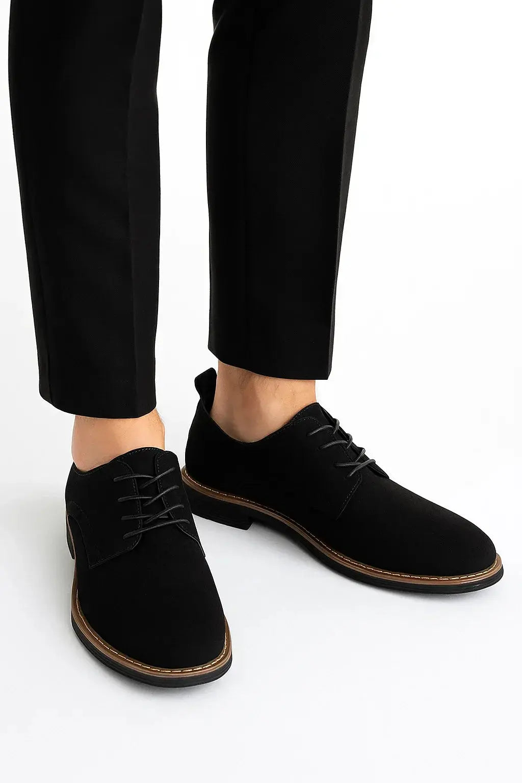 Elegant men's Oxford dress shoes with lace-up detail, ideal for weddings, parties, and office wear.