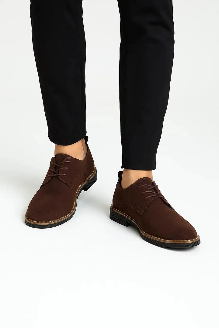 Classic men's Harrington lace-up Oxford shoes, a stylish and versatile choice for business casual and formal attire.