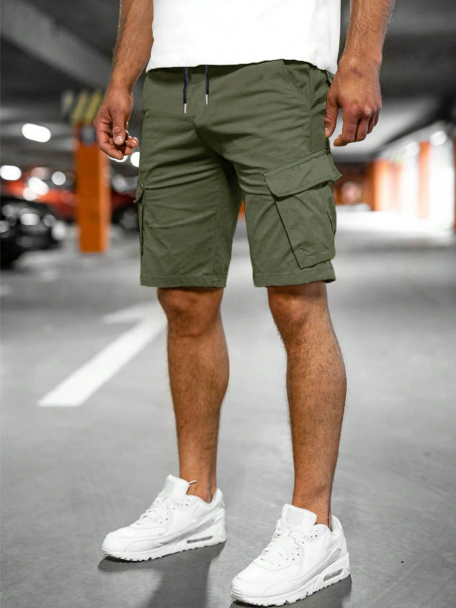 Men's versatile cargo shorts with adjustable elastic waist & multiple pockets for optimal comfort & secure fit.