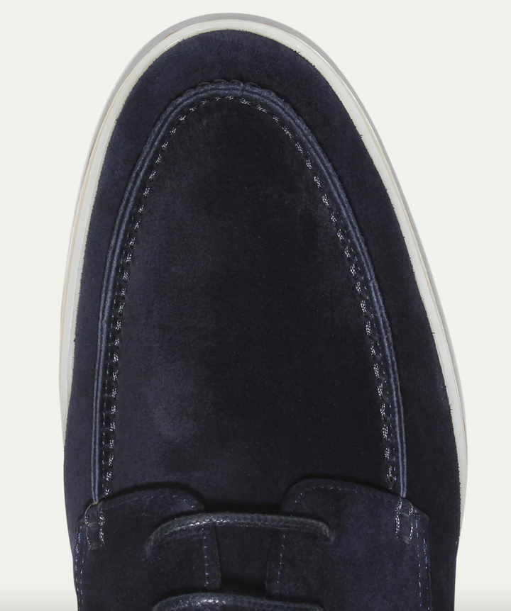 Comfortable men's lace-up walking shoes, perfect for everyday casual wear & summer.