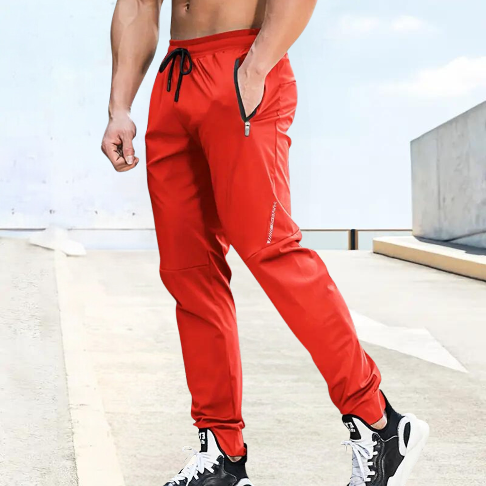 Comfortable men's lightweight training trousers, perfect for active gym sessions & everyday casual use.